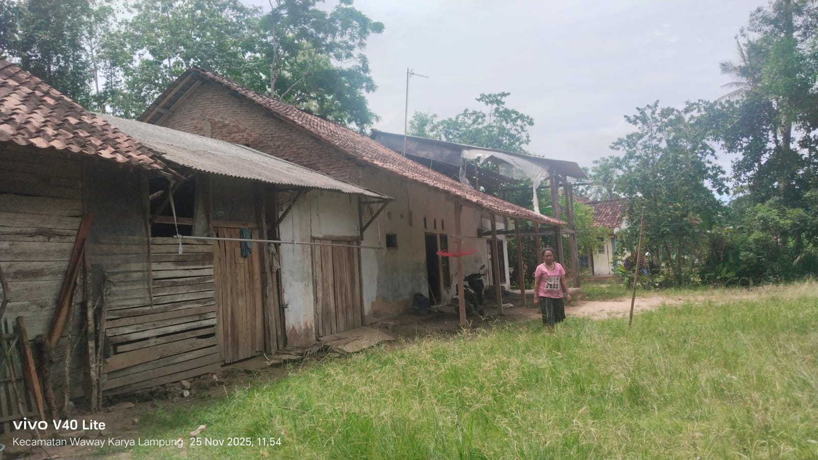 Miris !! Warga Desa Sidorahayu Tak Terima Bantuan. PKH BPNT Puluhan Tahun, Waway Karya Diduga Ada Manipulasi Data Penerima 