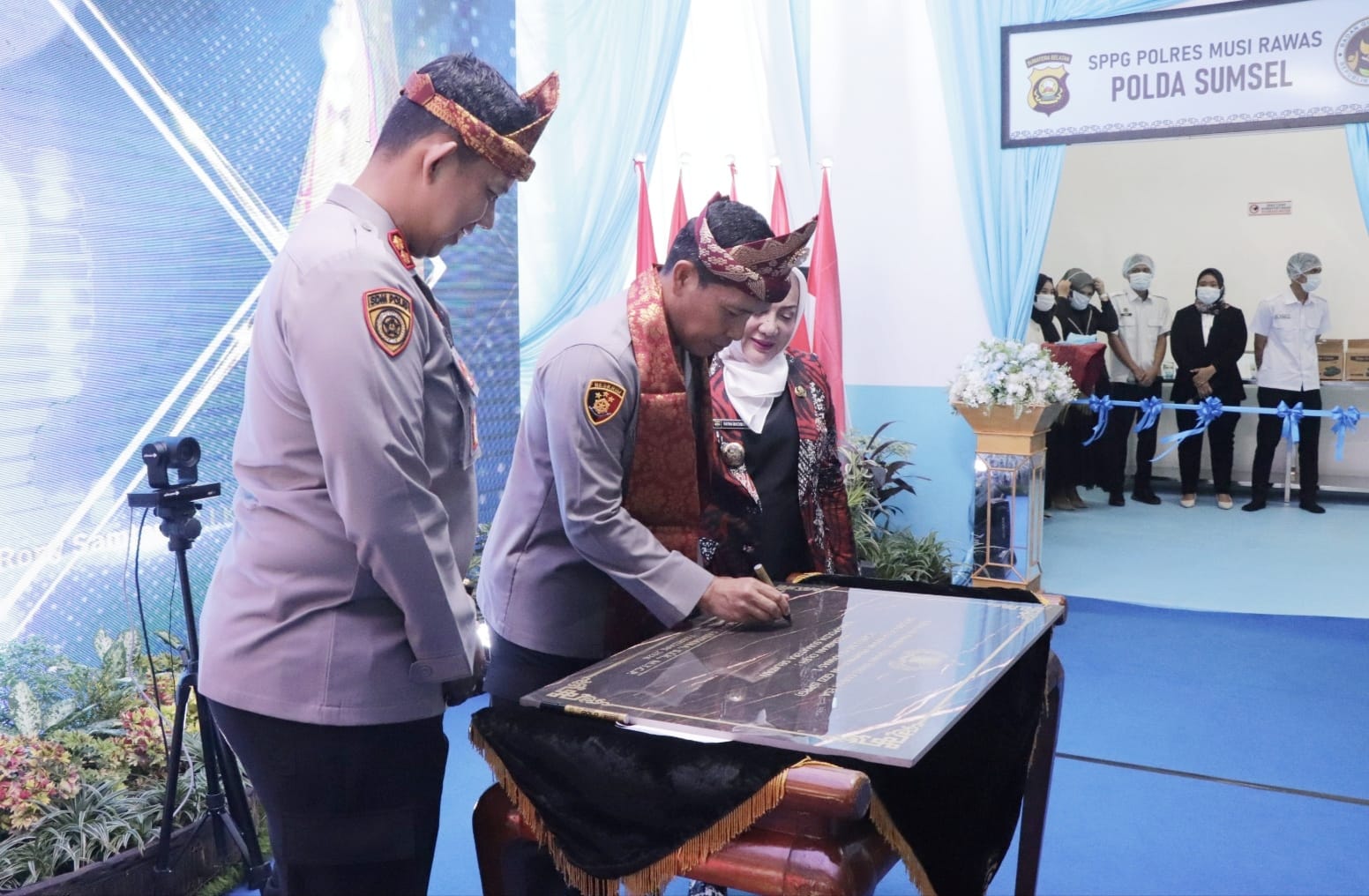 Wakapolda Sumsel dan Kapolres Musi Rawas Resmikan Gedung dan Pengoperasionalan SPPG Polres Musi Rawas