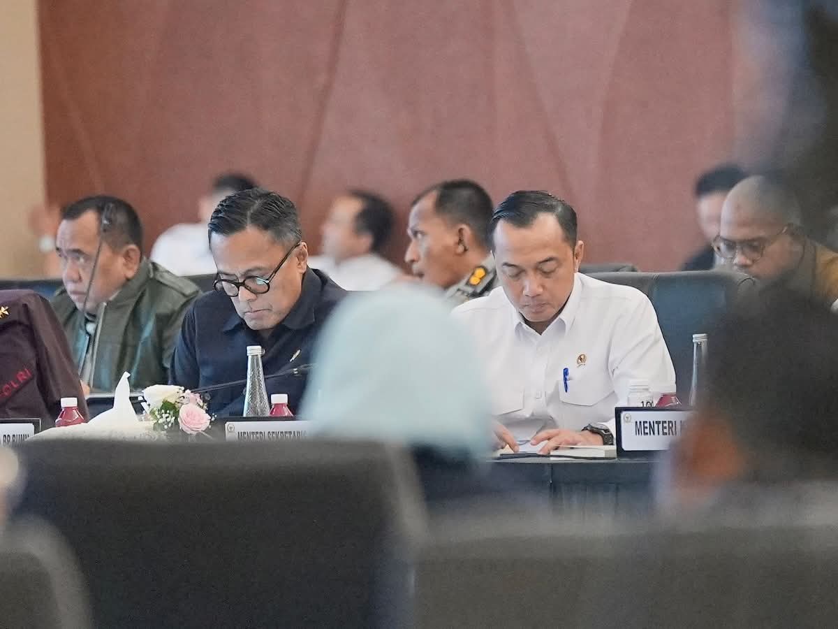 Menteri Sekretaris Negara (Mensesneg) Prasetyo Hadi Apresiasi Sinergi Satgas, 5.500 rumah Pascabencana Sumatra Rampung dalam Dua Biulan