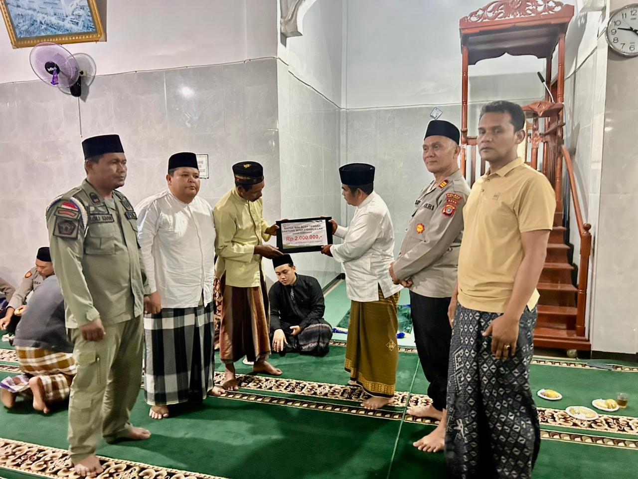 Safari Ramadan 1447 H, Kapolsek Lut Tawar Sampaikan Pesan Kamtibmas di Masjid Al Mukmin Pedemun