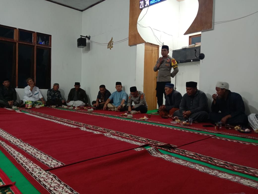 Safari Ramadan, Kapolsek Bebesen Ajak Orang Tua Tingkatkan Kepedulian Anak Cegah Pergaulan Negatif dan Balap Liar