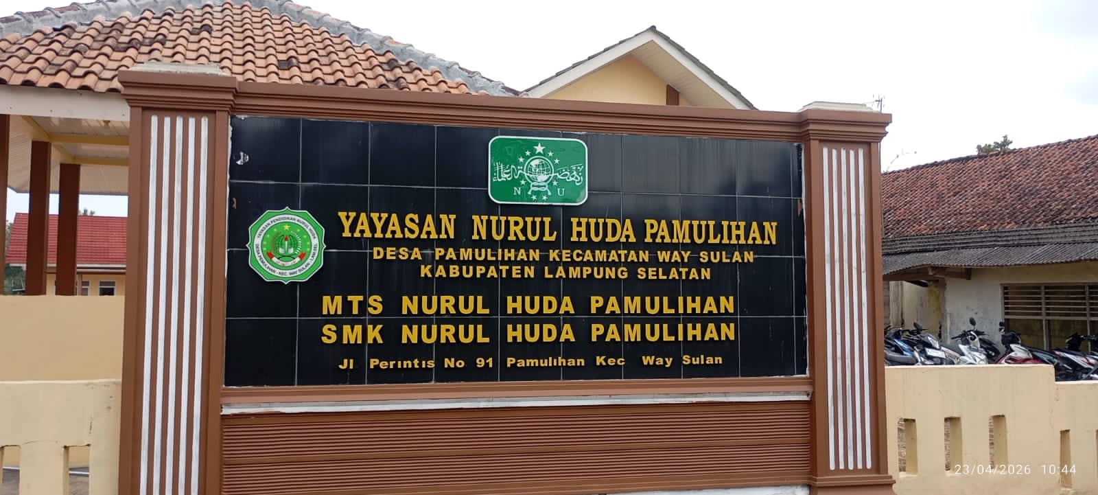 Diduga Oknum Guru Motong Gaji Kuli Bangunan untuk Biaya APD di SMK Nurul Huda Desa Pamulihan Kecamatan Waysulan Dipërtanyakan Publik