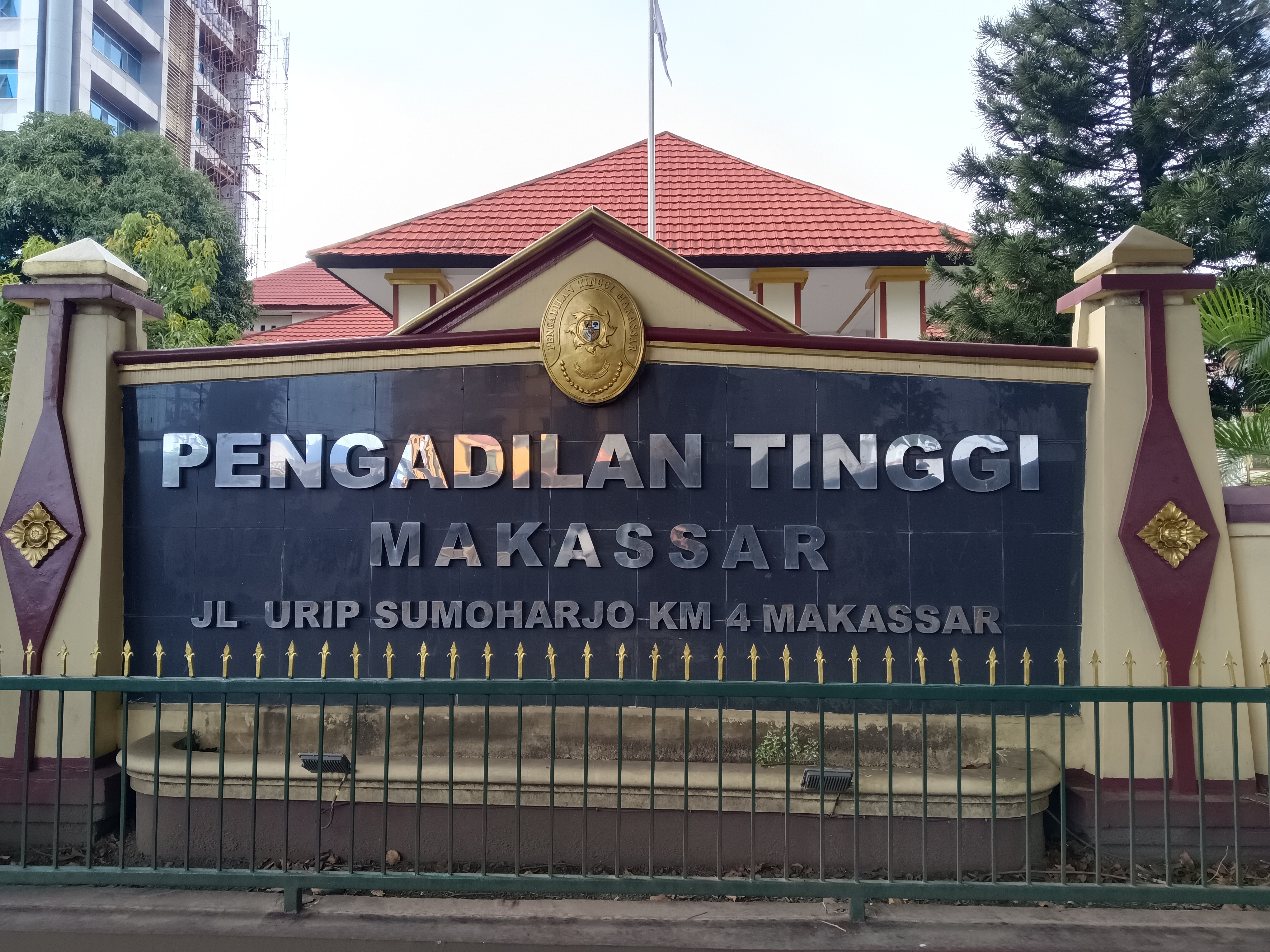 Kontroversi Putusan 41/2026: Ishak Hamzah Cari Keadilan, Bertemu Dinding Kebuntuan Hukum