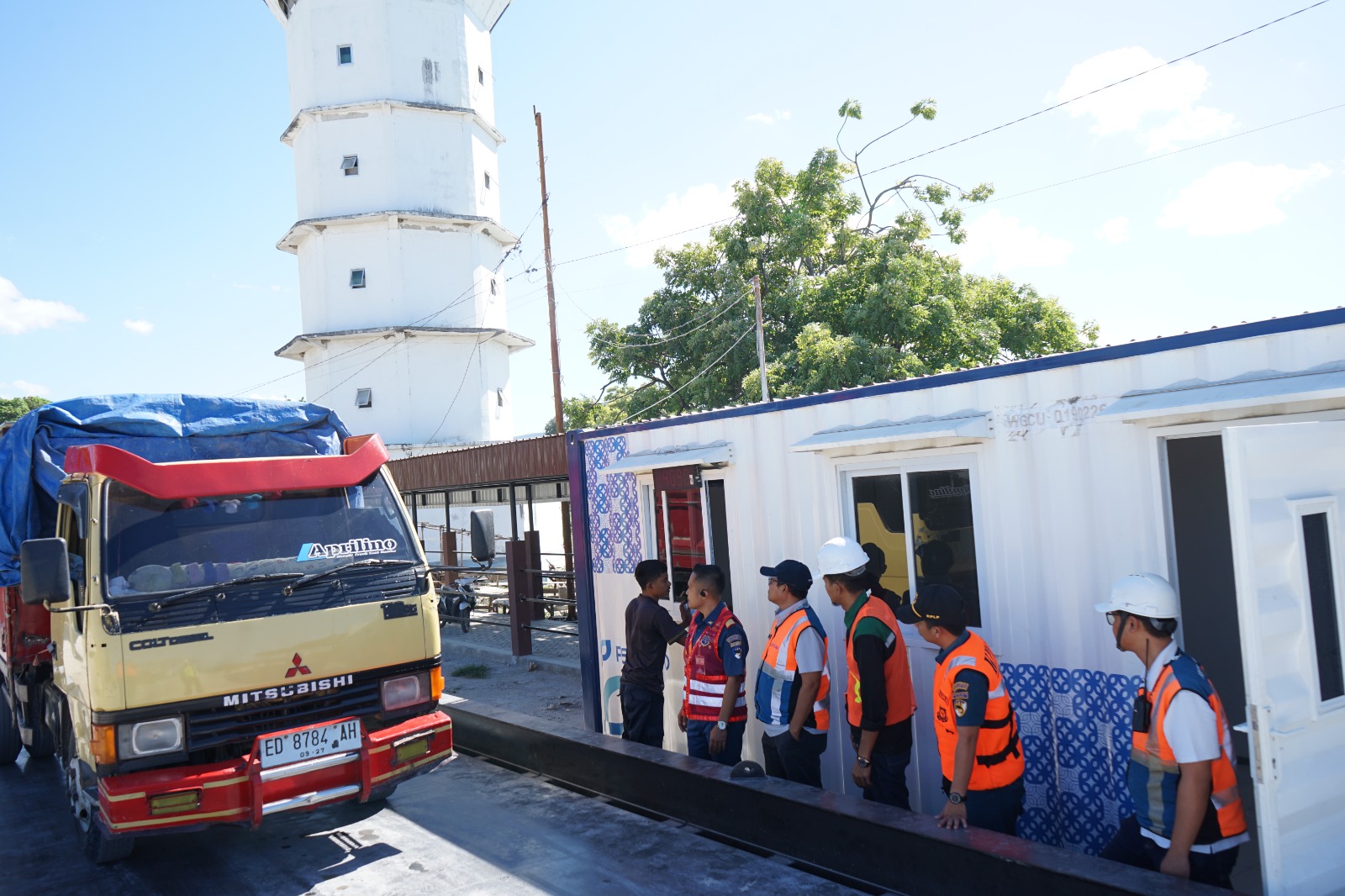 KSOP Kelas IV Waingapu Tegaskan Komitmen Penanganan ODOL dan Digitalisasi Pelayanan Pelabuhan