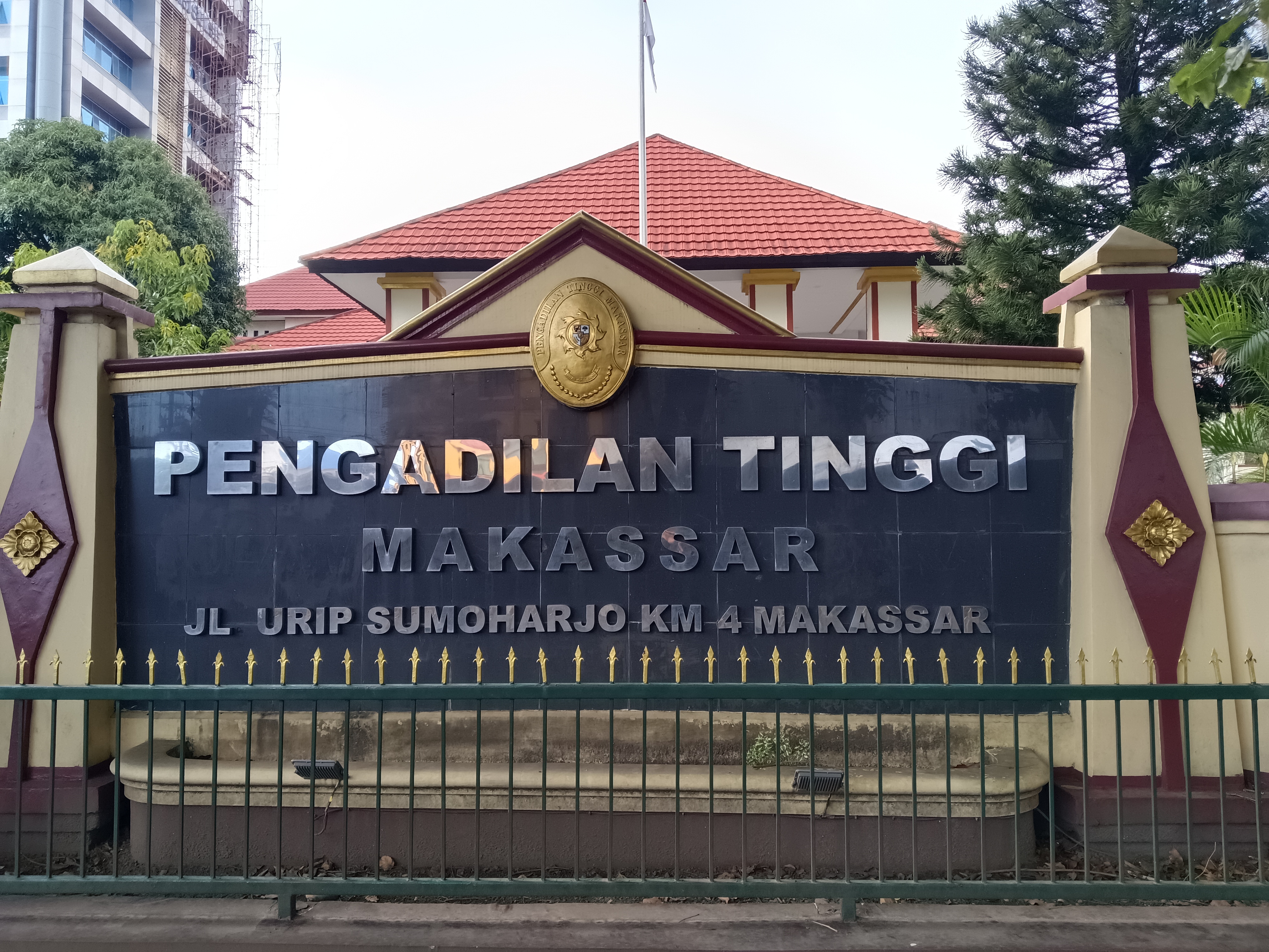 Mafia Peradilan Sembunyi di Balik Tembok Birokrasi Lembaga Pengadilan,Mafia Tanah menari-Nari  Aksi Demo skala besar ” Menanti”