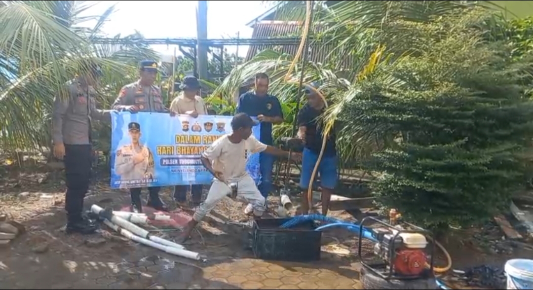 Sambut Hari Bhayangkara ke-80, Polres Musi Rawas Kembali Bangun Sumur Bor Di Masjid Ar Rohman Sambut Hari Bhayangkara ke-80, Polres Musi Rawas Kembali Bangun Sumur Bor Di Masjid Ar Rohman