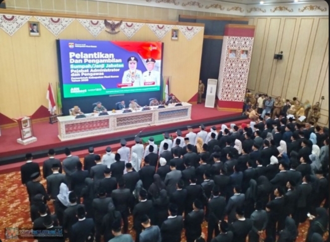 Wakil Bupati Musi Rawas H. Suprayitno Mewakili Bupati Musi Rawas Secara Resmi melantik 193 Pejabat Administrator dan Pengawas Di Musi Rawas Wakil Bupati Musi Rawas H. Suprayitno Mewakili Bupati Musi Rawas Secara Resmi melantik 193 Pejabat Administrator dan Pengawas Di Musi Rawas