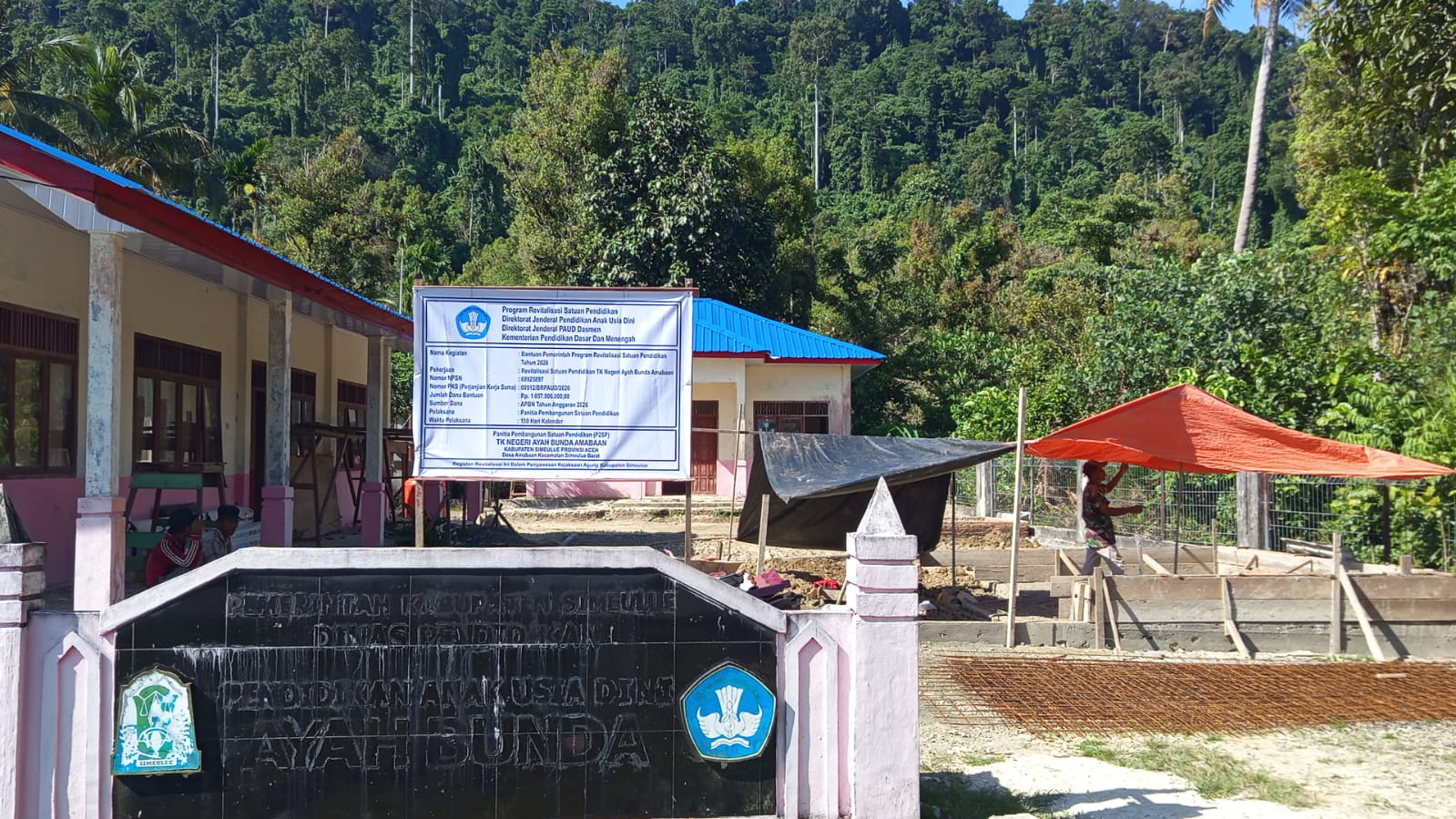 Setelah Viral, TK Ayah Bunda Desa Amabaan Akhirnya Pasang Papan Informasi Proyek
