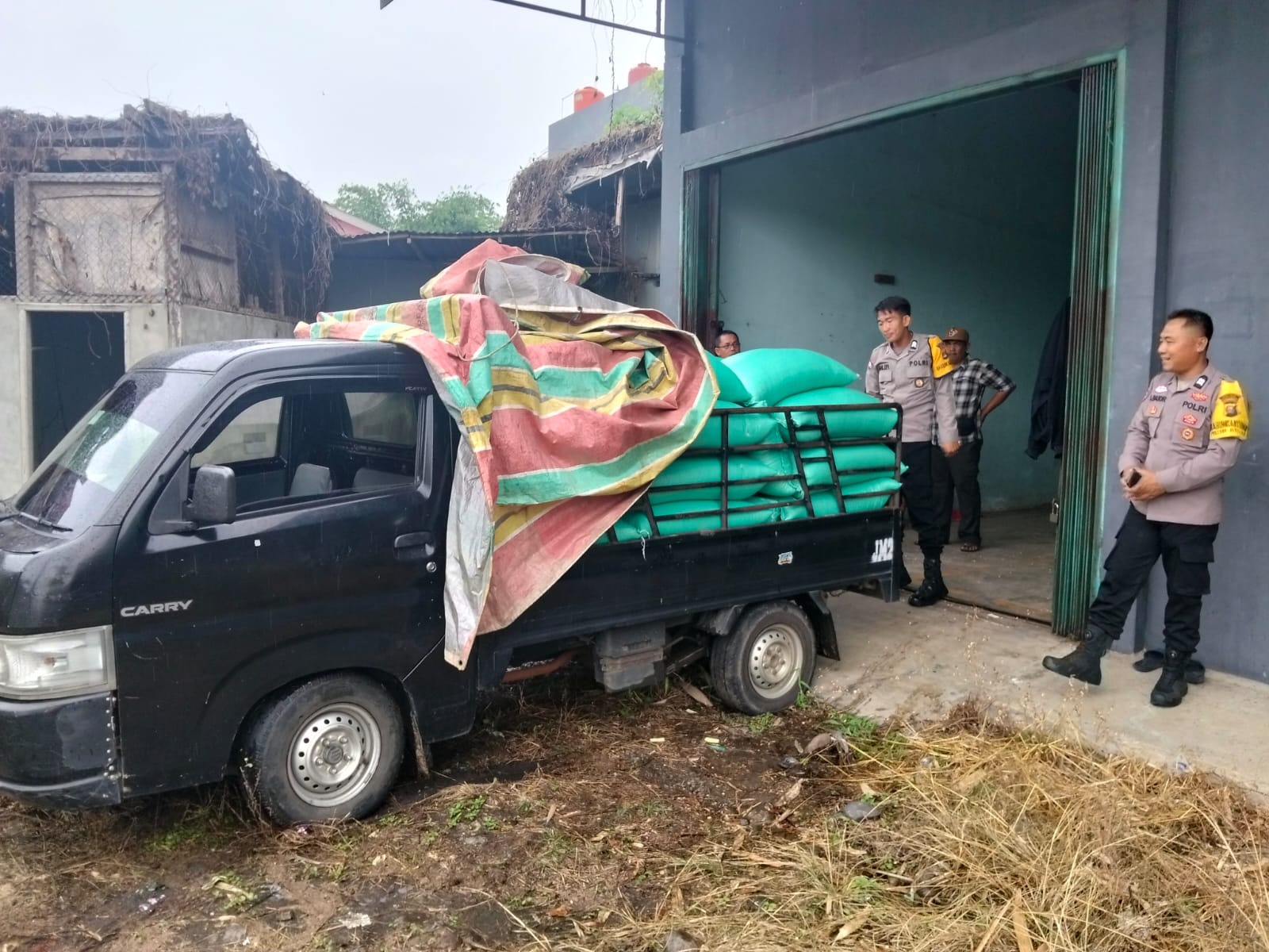 Polres Musi Rawas Dukung Astacita Presiden, Polsek BTS Ulu Dampingi Petani Jual 5,6 Ton Jagung ke Bulog