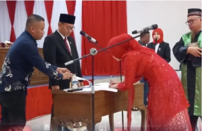 Ketua DPRD Muratara Devi Arianto S.H Gelar Rapat Paripurna PAW, Tuti Ismalia Resmi Gantikan Irwnsyah dari Fraksi PDIP Perjuangan