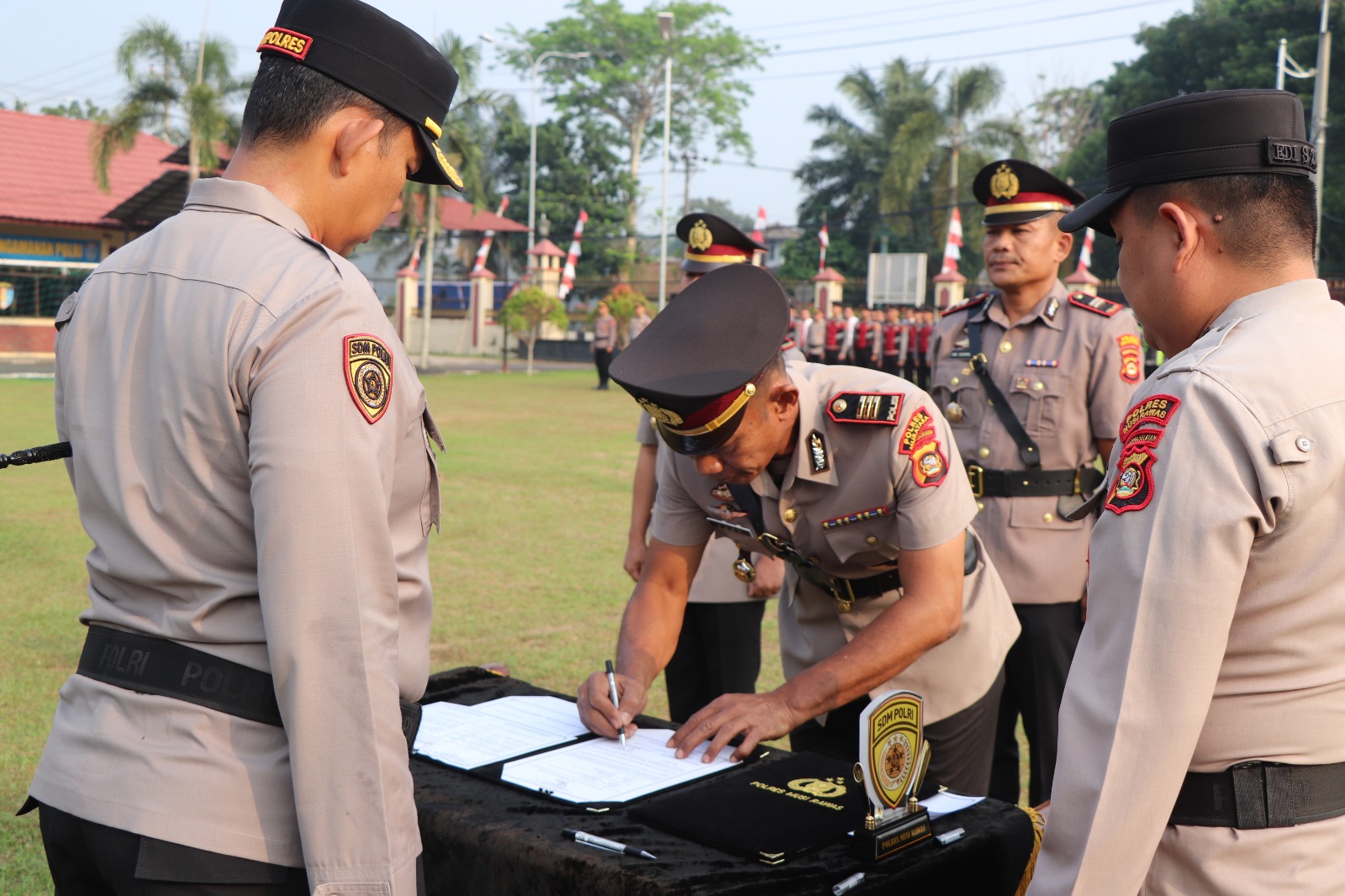 Pimpin Sertijab Dua Kapolsek, Kapolres Musi Rawas Tekankan Pelayanan Humanis dan Hindari Penyalahgunaan Wewenang