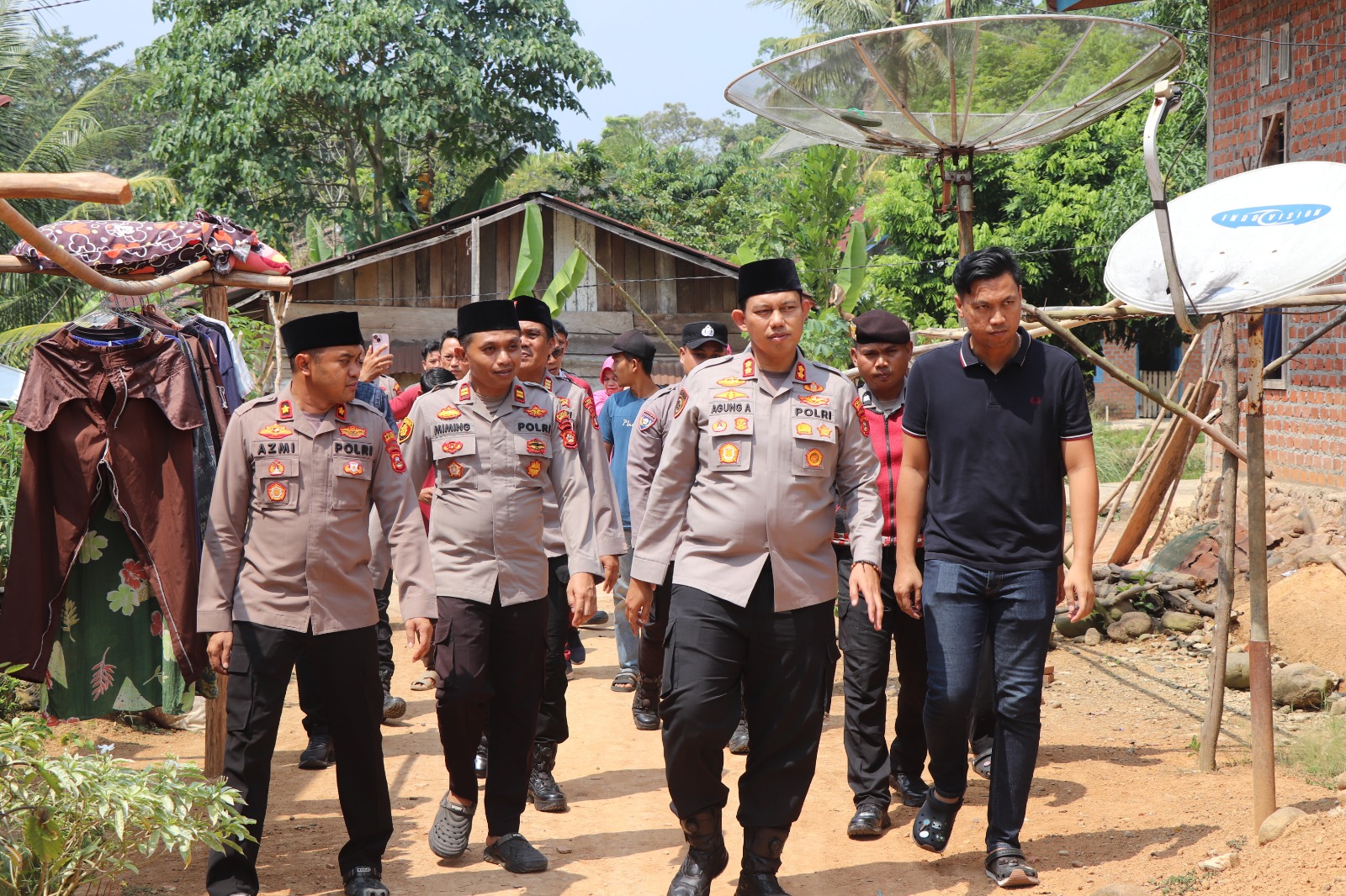 Wujud Nyata Kepedulian dan Empati, Kapolres Musi Rawas Salurkan Tali Asih untuk Korban Kebakaran di Muara Beliti