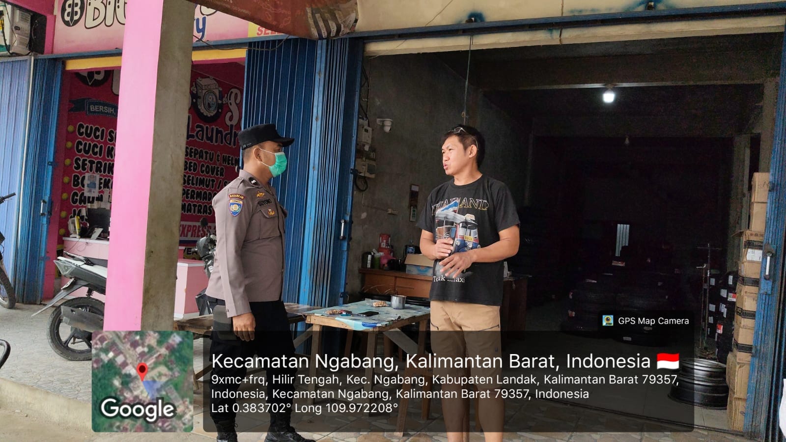 Asap Karhutla Masih Terasa, Polisi Tak Henti Edukasi Warga Untuk Gunakan Masker Asap Karhutla Masih Terasa, Polisi Tak Henti Edukasi Warga Untuk Gunakan Masker
