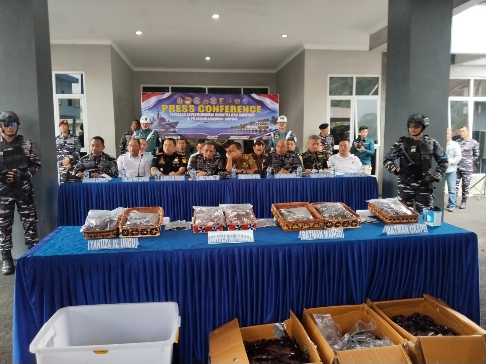 LANAL LAMPUNG GAGALKAN PENYELUNDUPAN 4.364 PCS CARTRIDGE LIQUID VAPE DIDUGA MENGANDUNG ZAT NARKOTIKA DI PELABUHAN ASDP BAKAUHENI LANAL LAMPUNG GAGALKAN PENYELUNDUPAN 4.364 PCS CARTRIDGE LIQUID VAPE DIDUGA MENGANDUNG ZAT NARKOTIKA DI PELABUHAN ASDP BAKAUHENI
