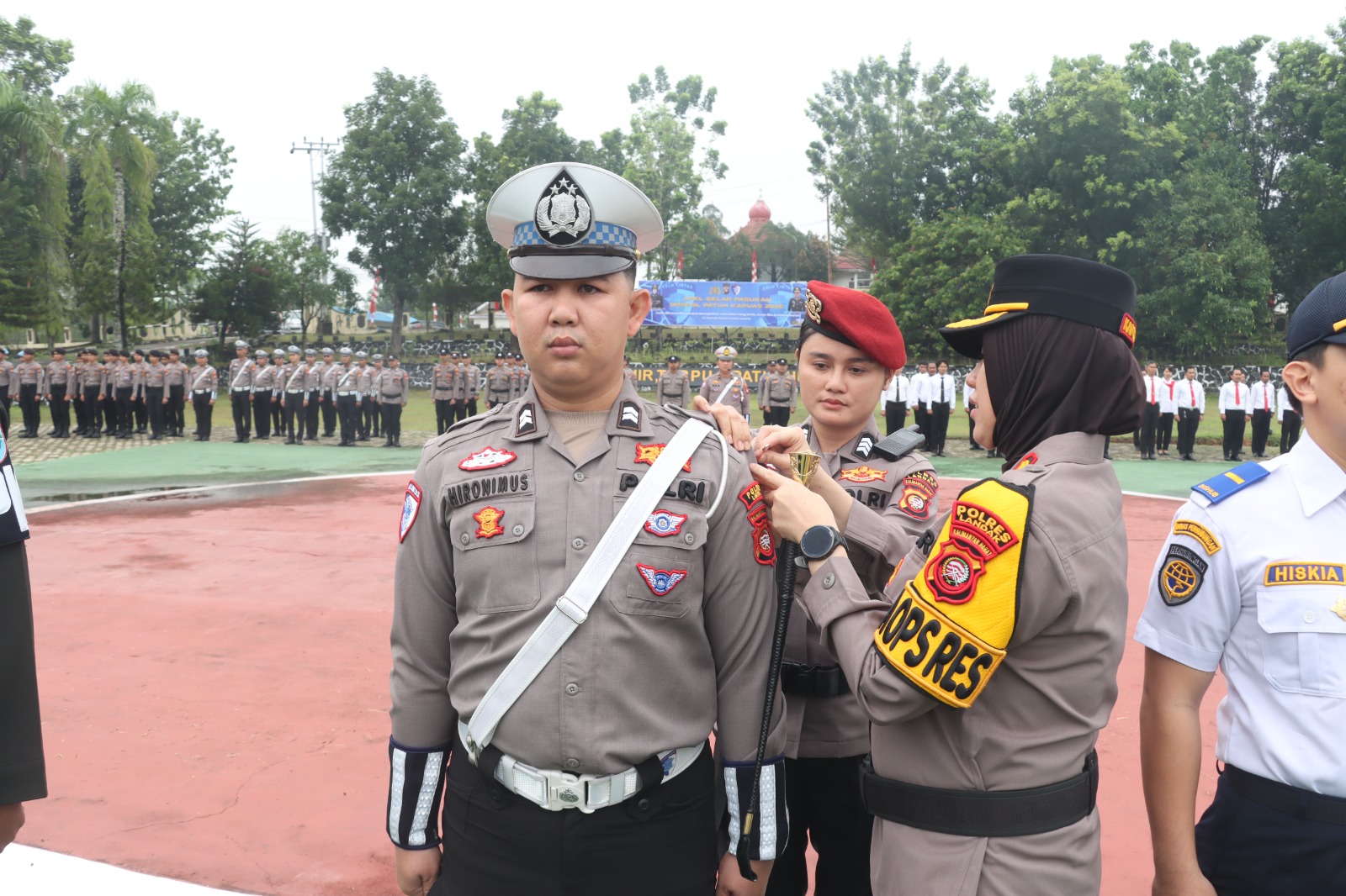 Polres Landak Gelar Operasi Patuh Kapuas 2026 Selama 14 Hari, Fokus Tingkatkan Keselamatan Berlalu Lintas Polres Landak Gelar Operasi Patuh Kapuas 2026 Selama 14 Hari, Fokus Tingkatkan Keselamatan Berlalu Lintas